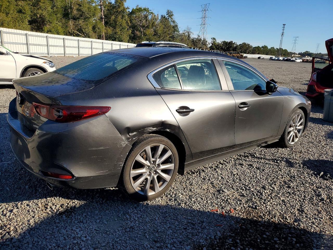 2022 Mazda 3 Preferred