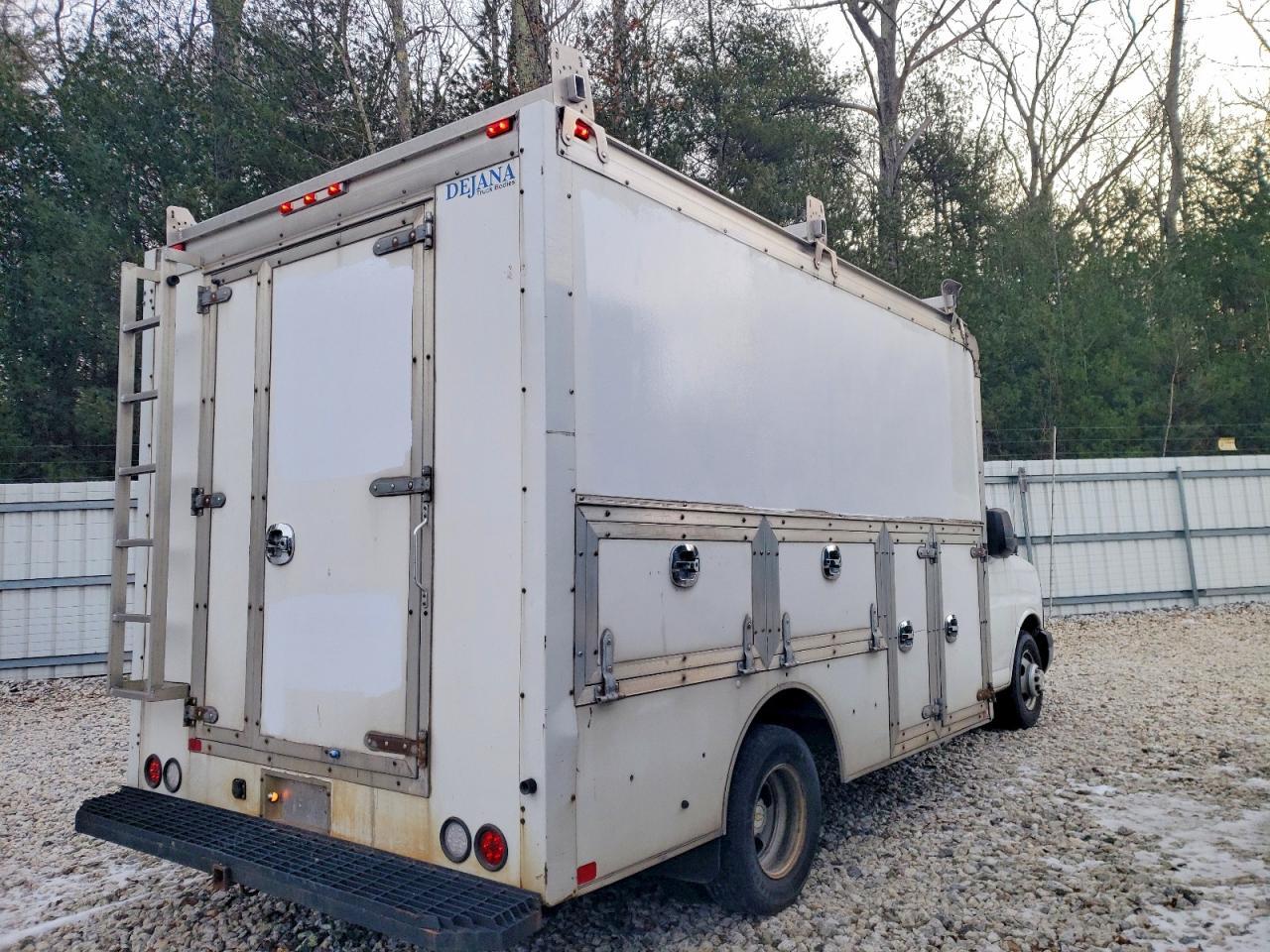 2016 Chevrolet Express Utility / Service Truck