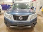 2016 Nissan Pathfinder s