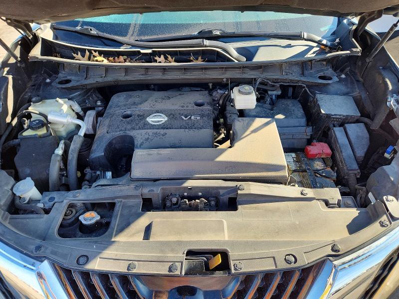 2018 Nissan Murano s