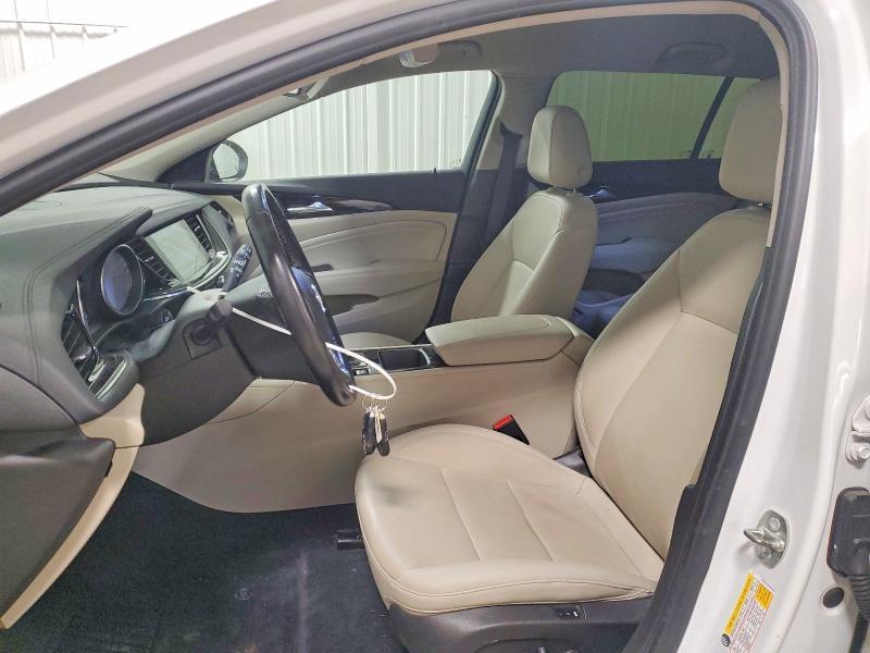 2018 Buick Regal Tourx Essence