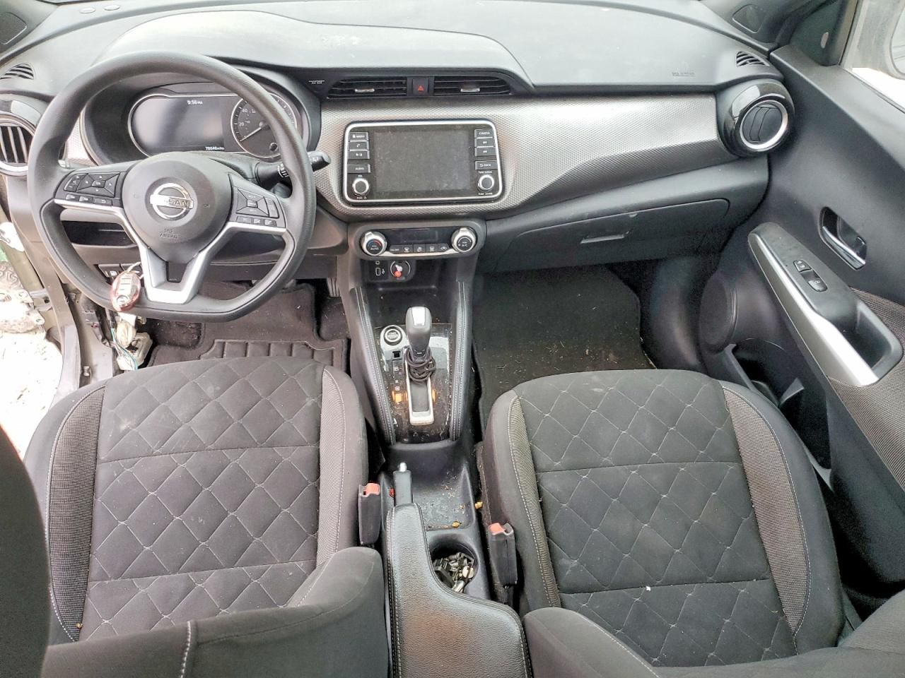 2020 Nissan Kicks sv