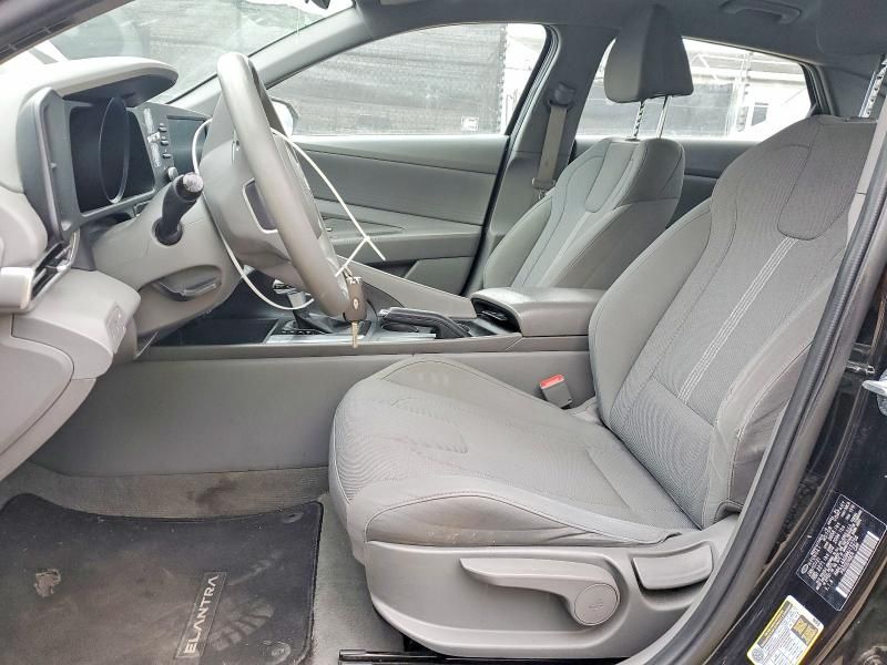 2021 Hyundai Elantra se