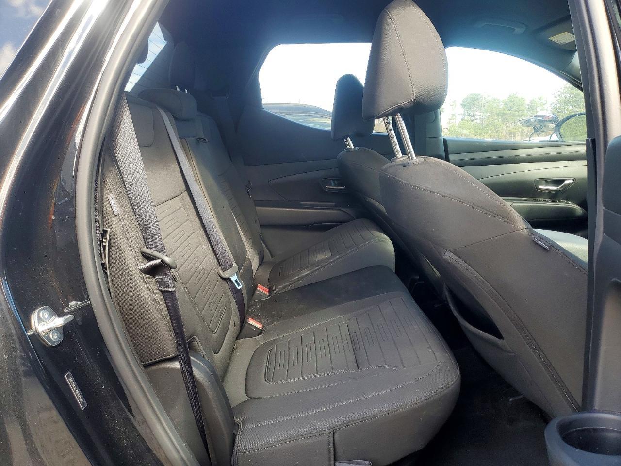 2025 Hyundai Santa Cruz SE