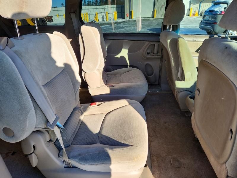 2006 Toyota Sienna ce