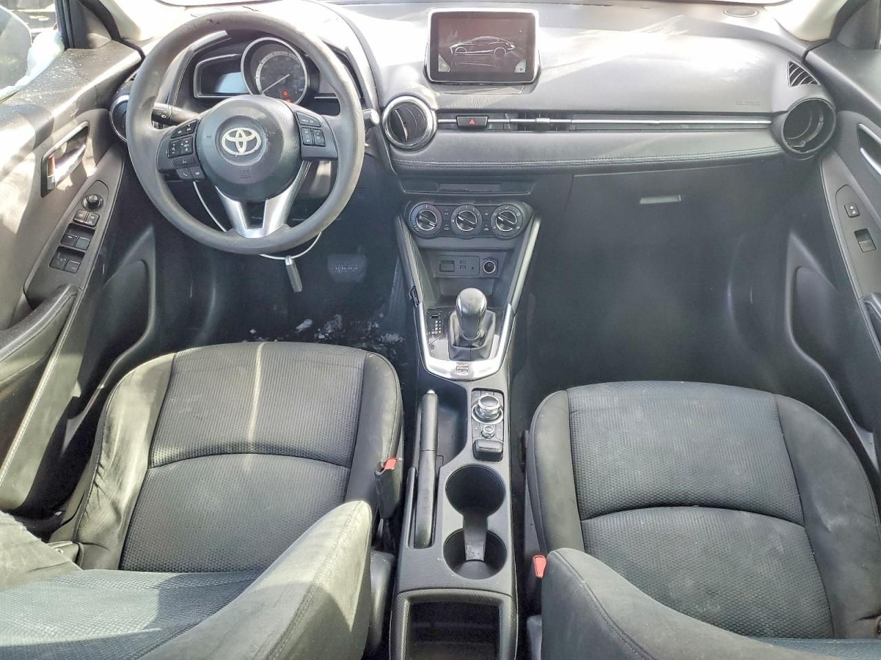 2017 Toyota Yaris ia