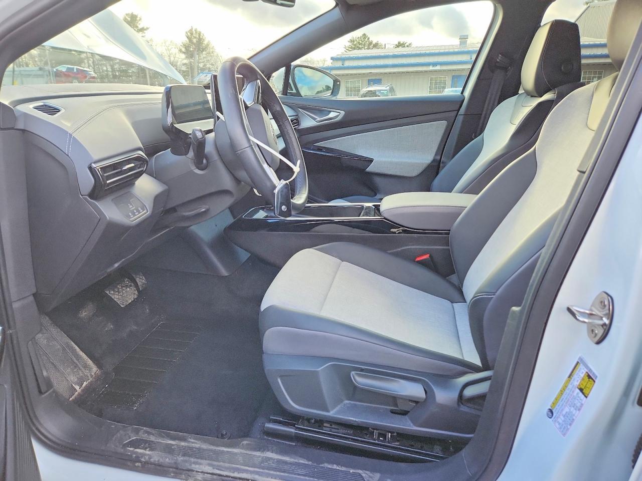 2025 Volkswagen Id.4 pro