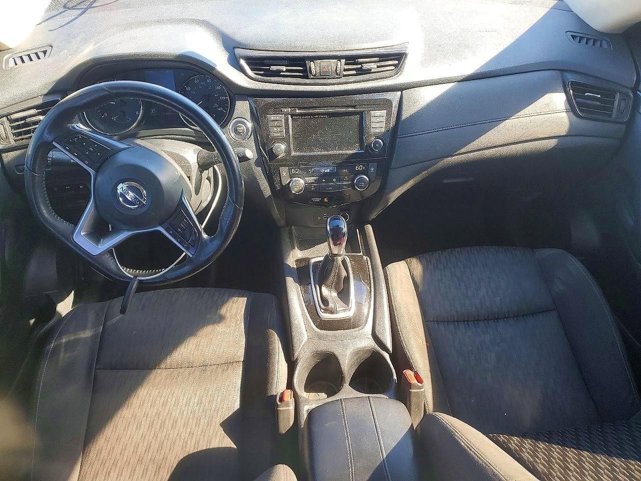 2020 Niss Rogue SV FWD