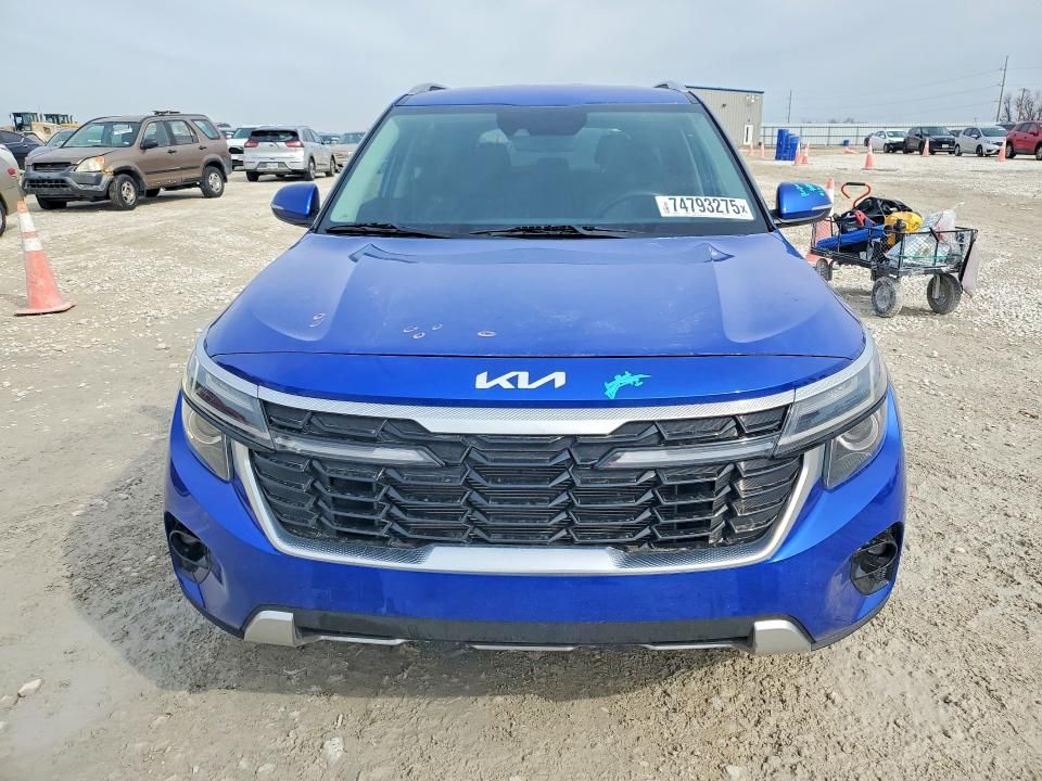2024 KIA Seltos s