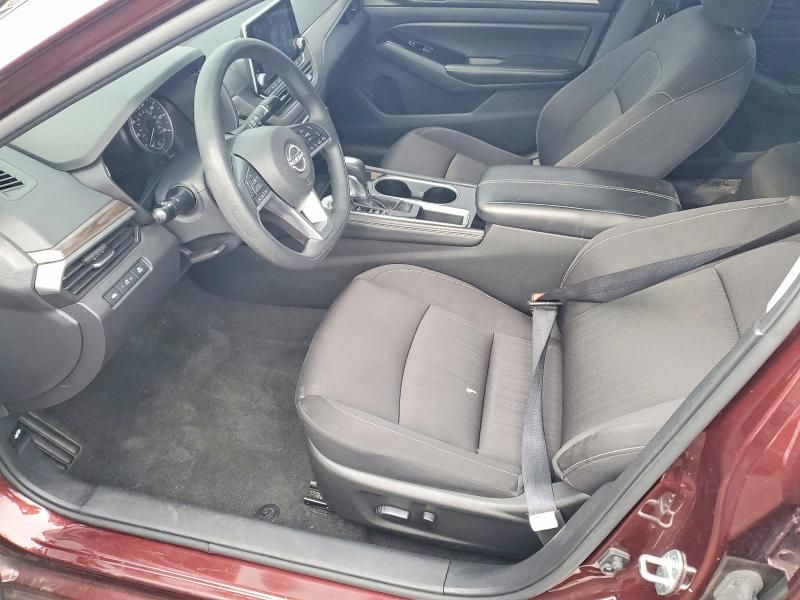 2023 Nissan Altima sv