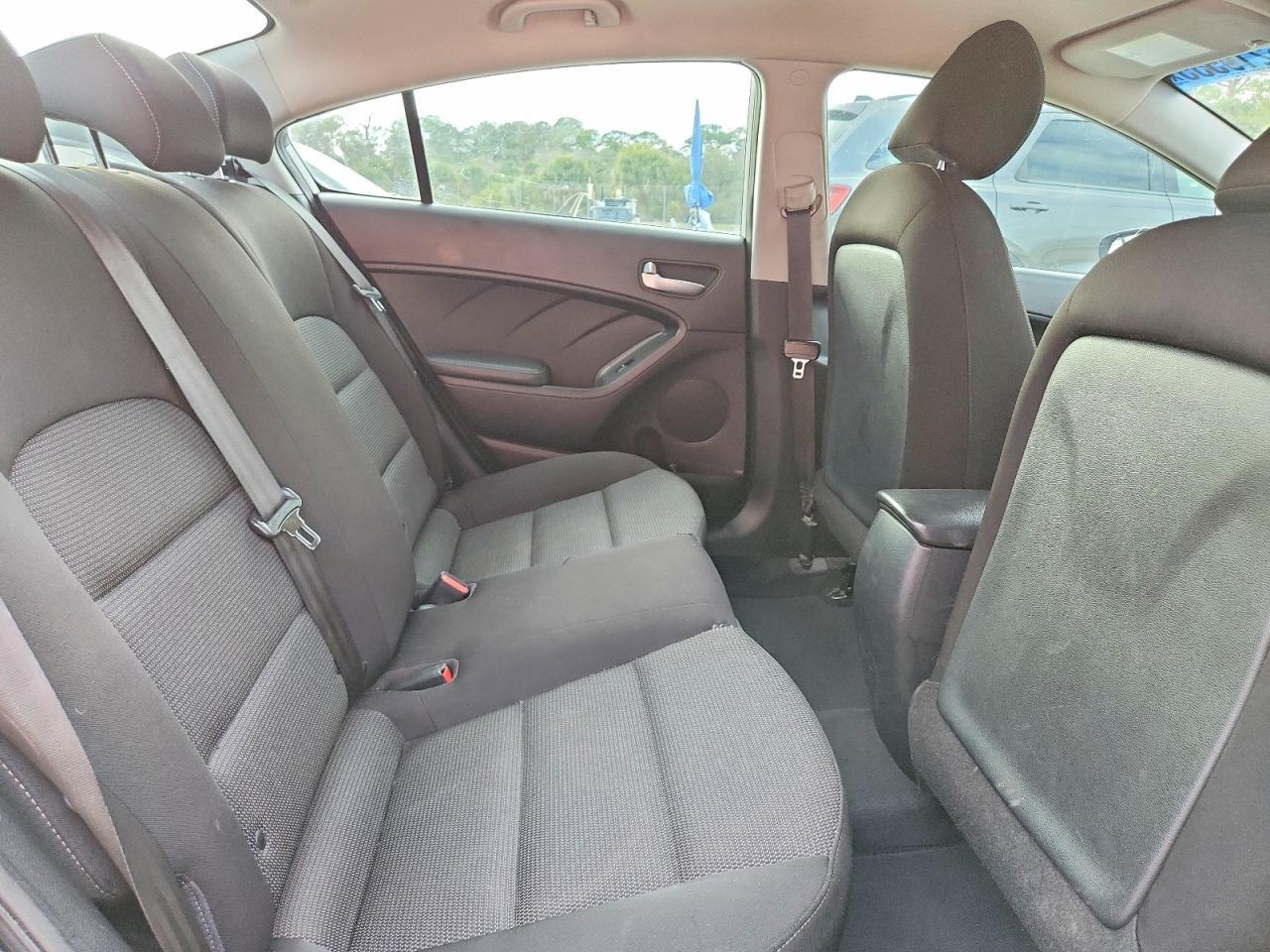 2017 KIA Forte lx
