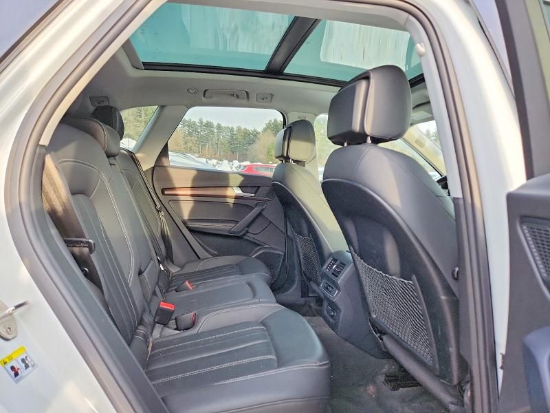 2023 Audi Q5 Premium Plus 45