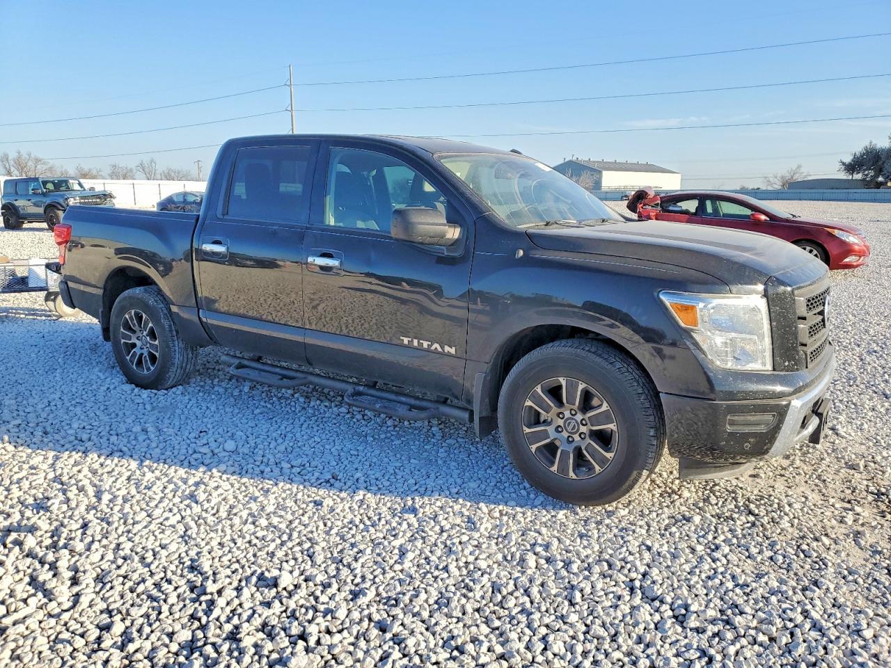 2021 Nissan Titan SV