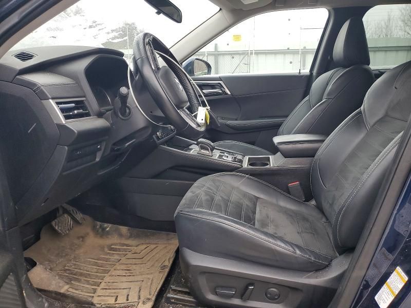 2022 Mitsubishi Outlander se