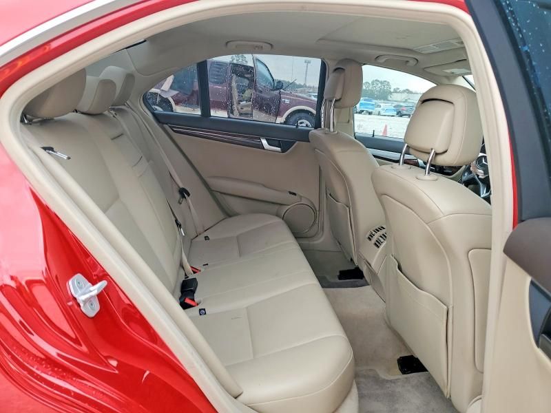 2014 Mercedes-Benz C 250