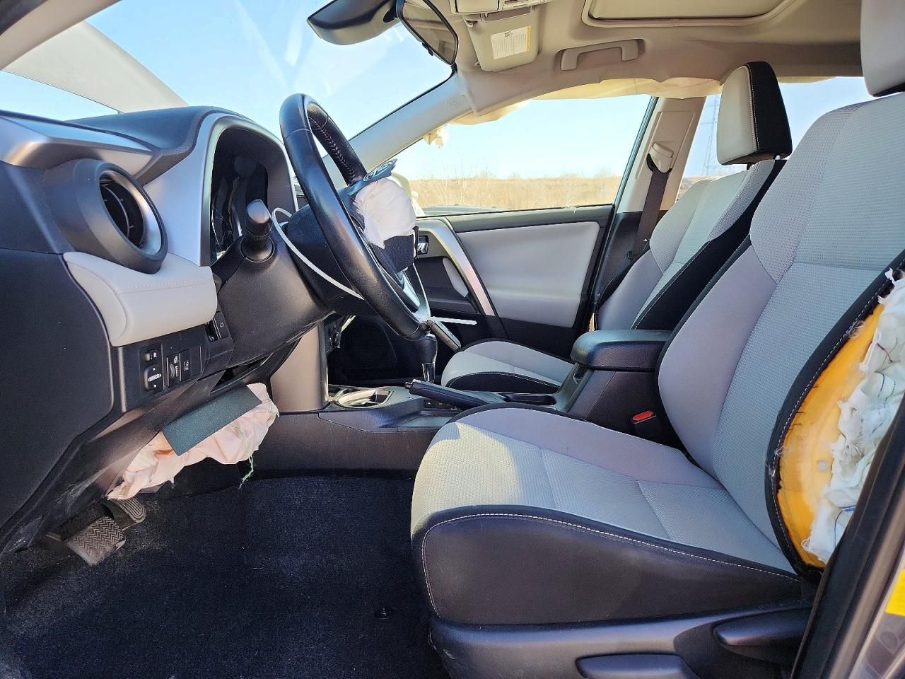 2018 Toyota Rav4 hv le