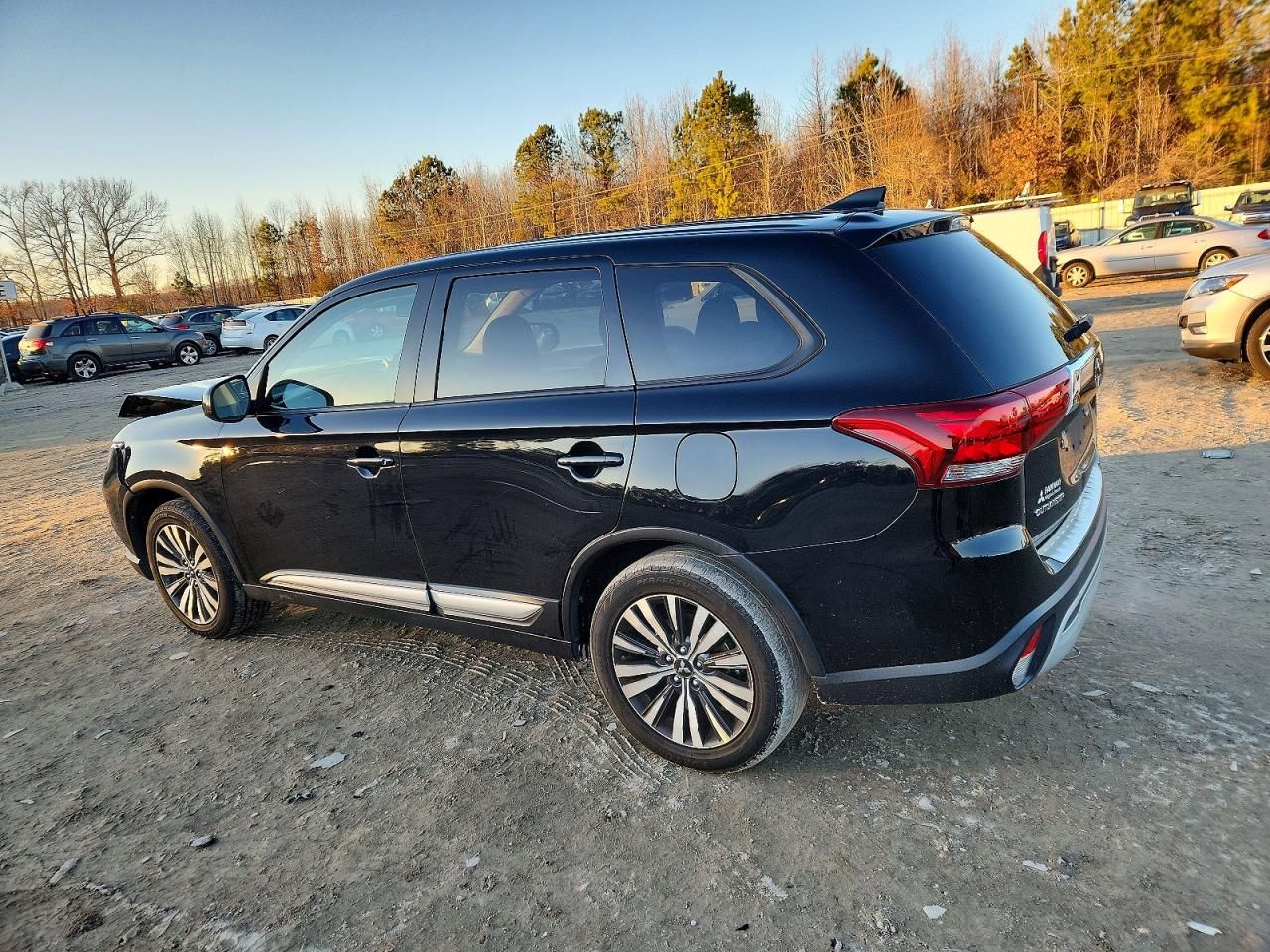2020 Mitsubishi Outlander es