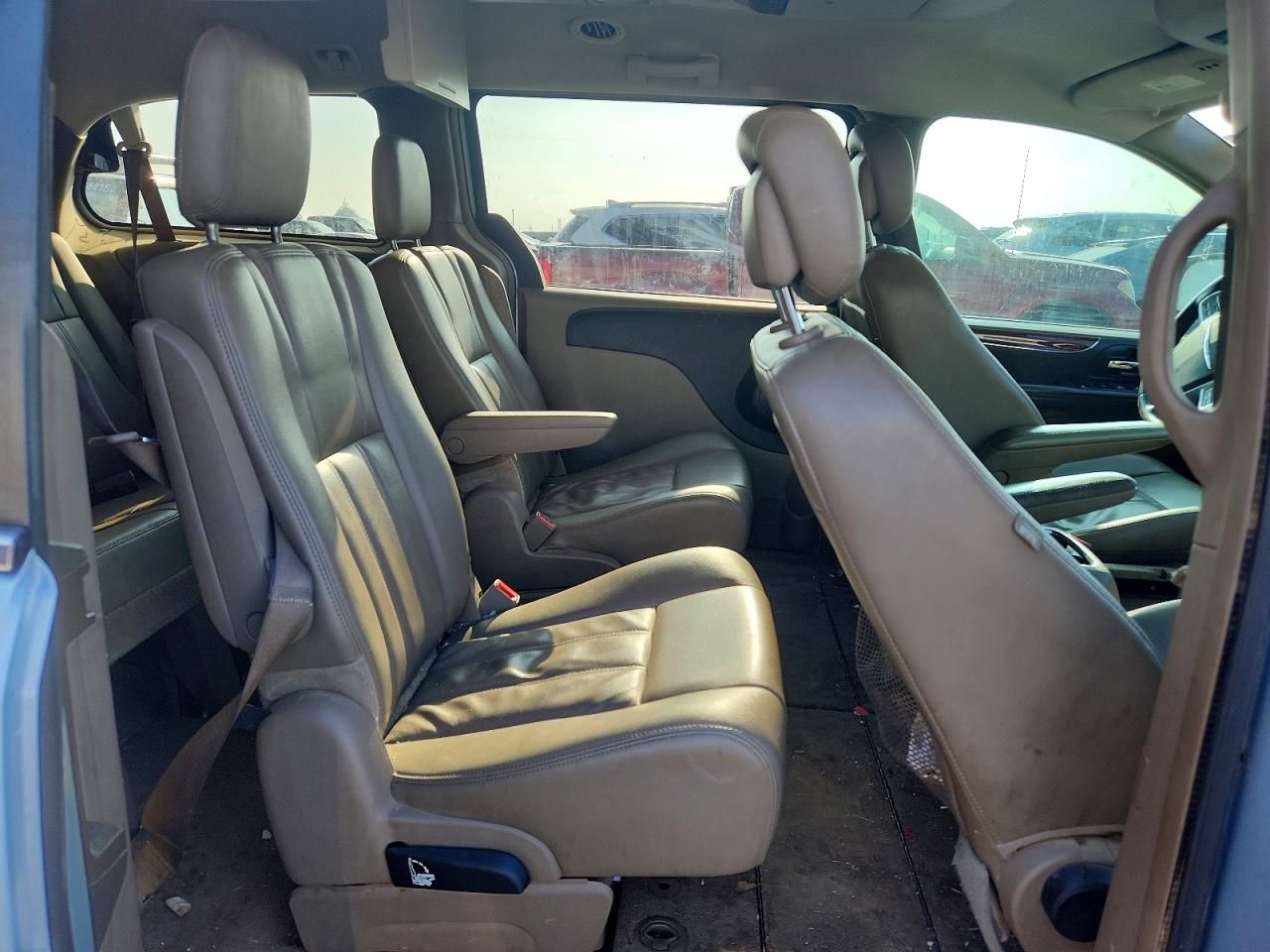 2013 Chrysler Town & Country Touring