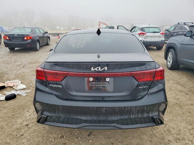 2024 KIA Forte gt Line
