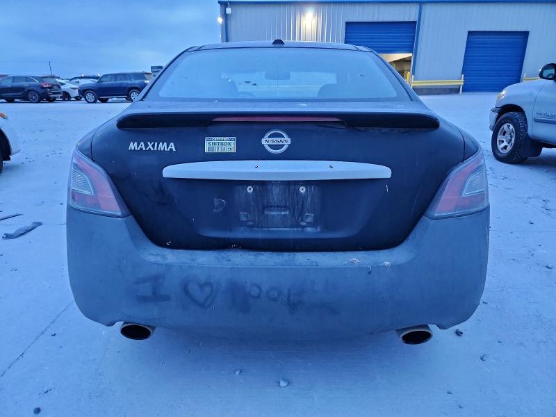 2013 Nissan Maxima s