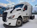 2023 Freightliner Cascadia 126 Semi Truck