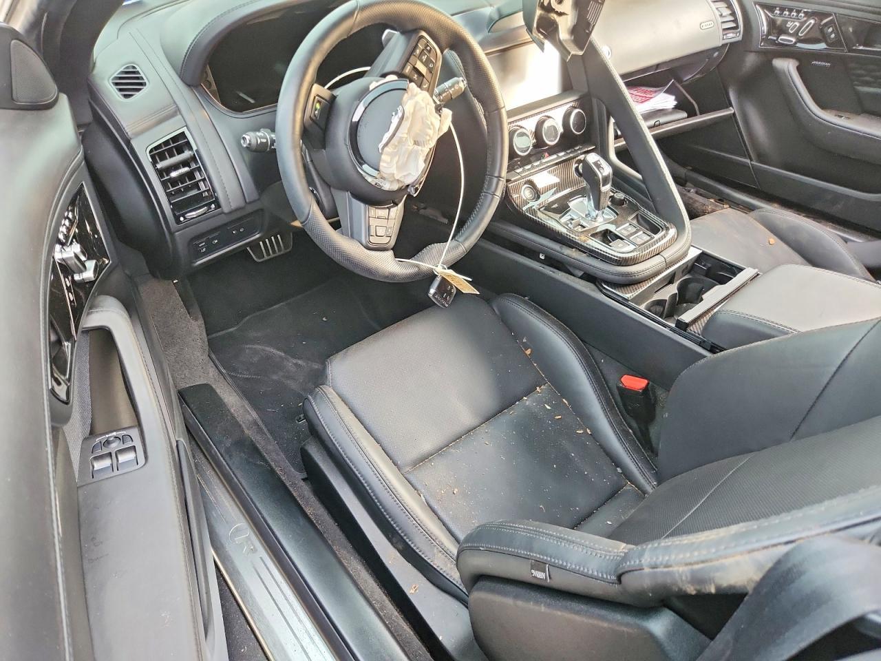 2022 Jaguar F-type r