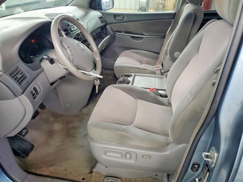 2006 Toyota Sienna ce