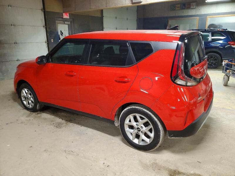 2023 KIA Soul lx