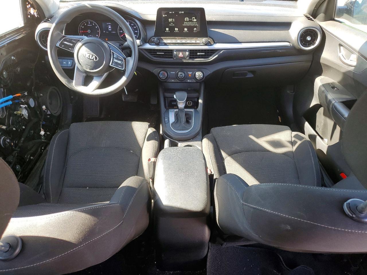 2021 KIA Forte fe