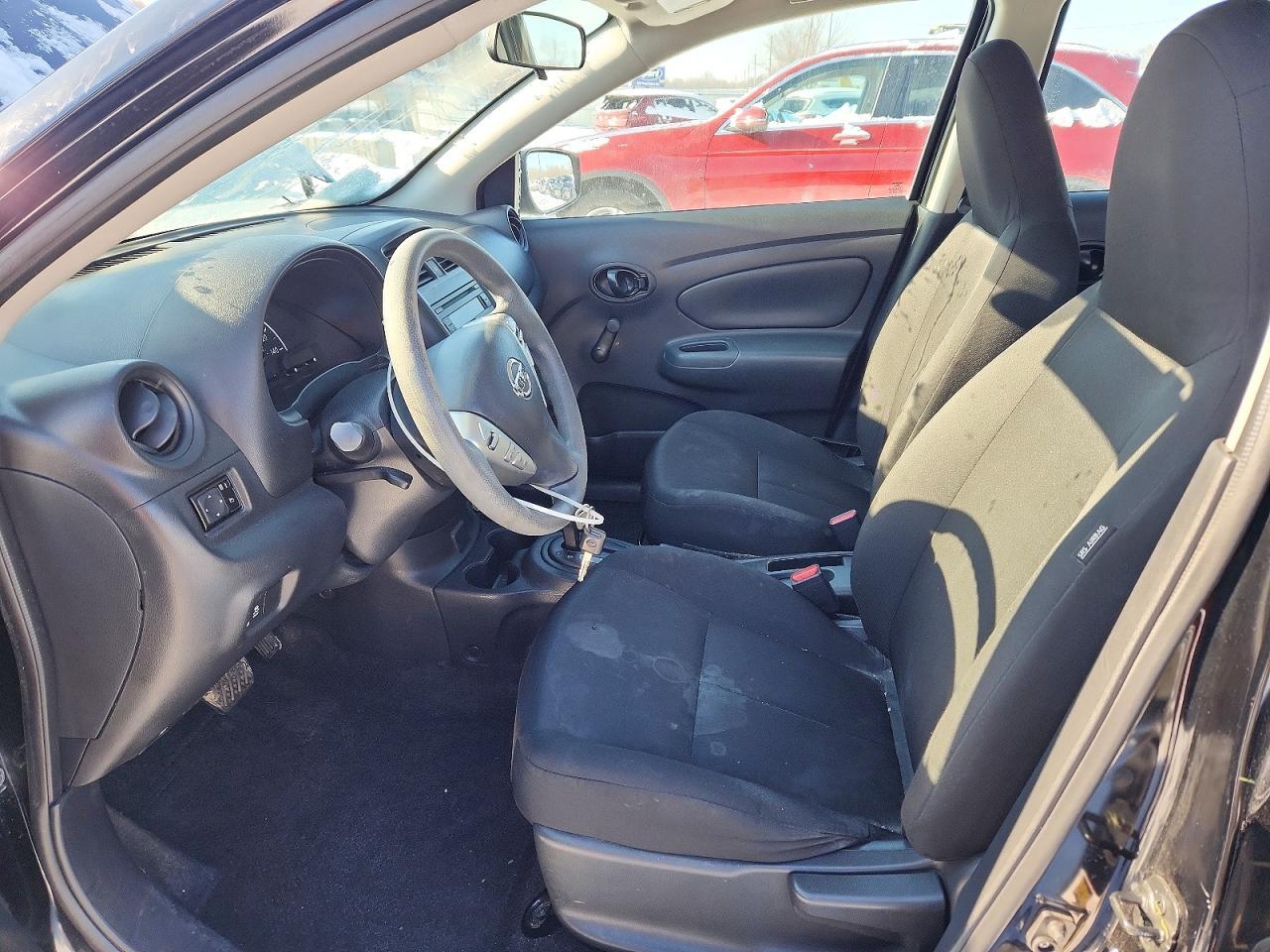 2017 Nissan Versa 1.6 s Plus