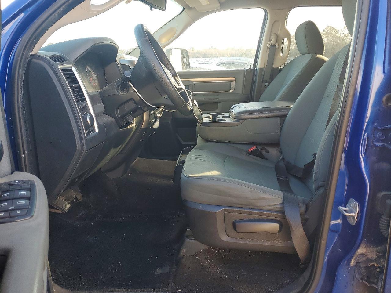 2015 Dodge Ram 1500 slt