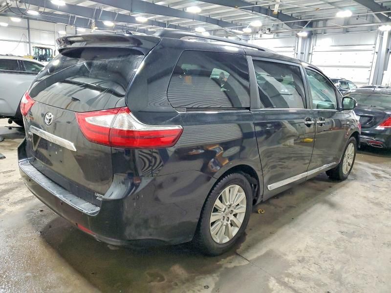 2016 Toyota Sienna xle