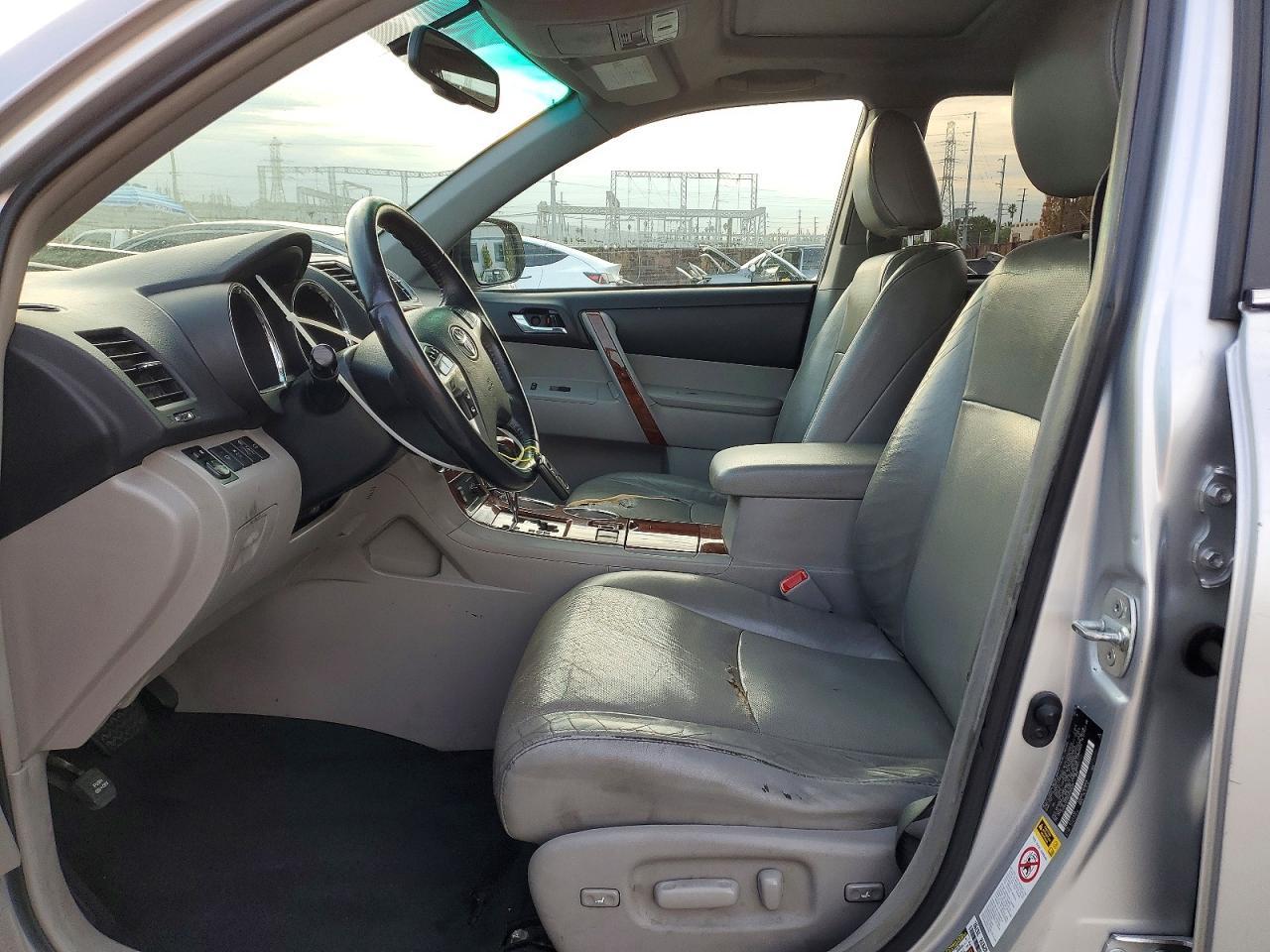2013 Toyota Highlander Limited