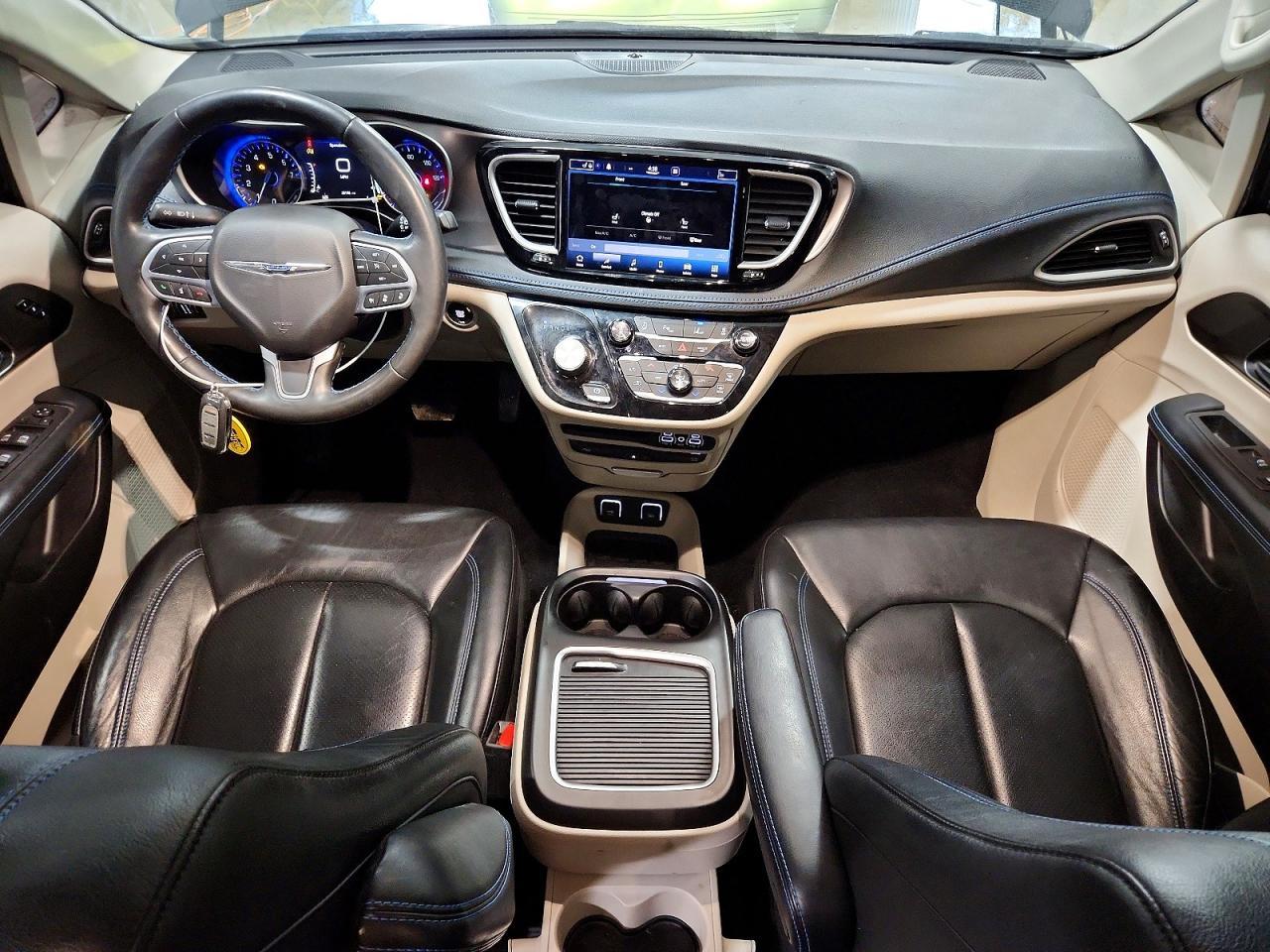2021 Chrysler Pacifica Touring l