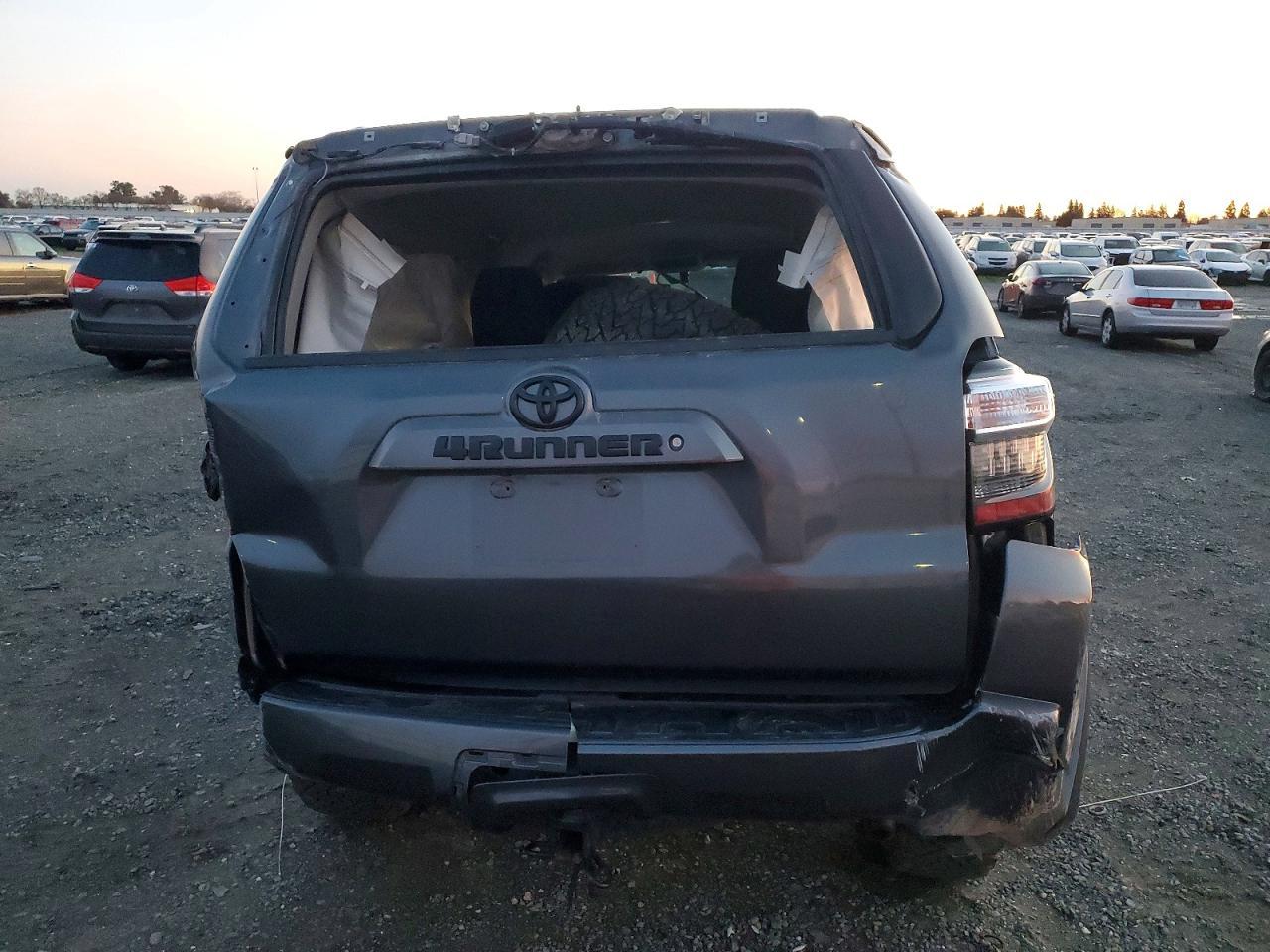 2016 Toyota 4runner Sr5/sr5 Premium