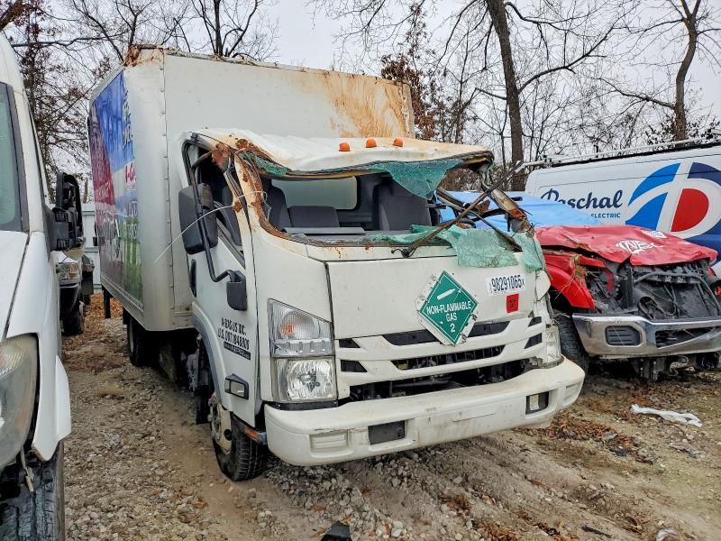 2017 Isuzu Npr hd box Truck