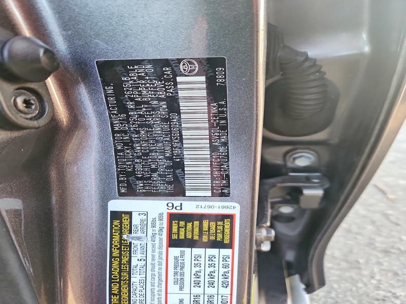 2016 Toyota Camry le