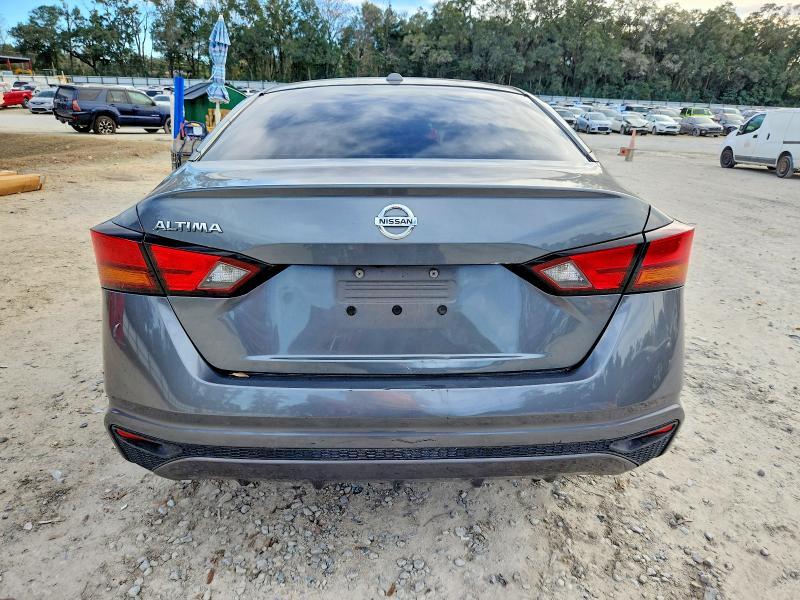 2020 Nissan Altima s