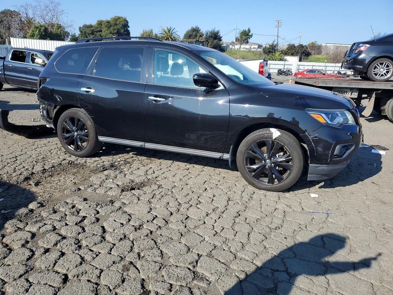 2018 Nissan Pathfinder s