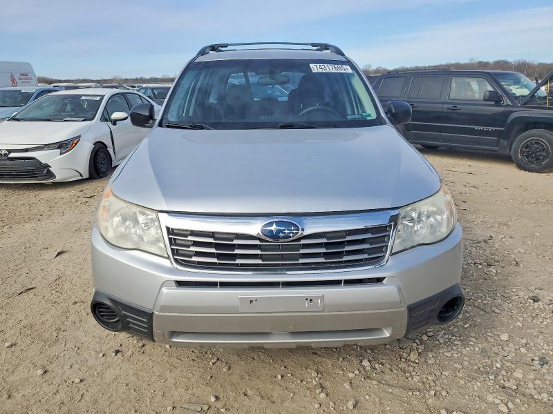 2010 Subaru Forester xs