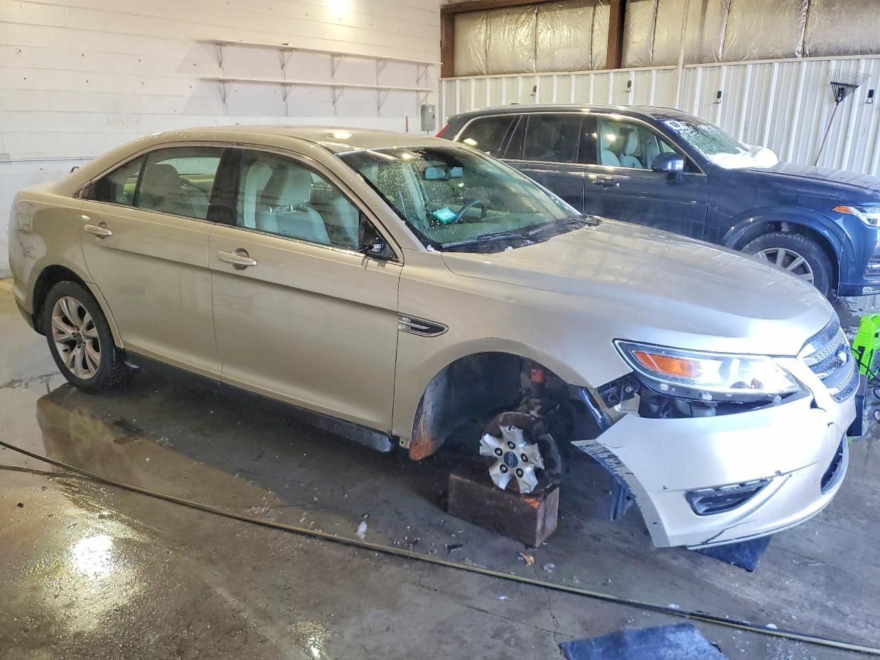 2010 Ford Taurus sel