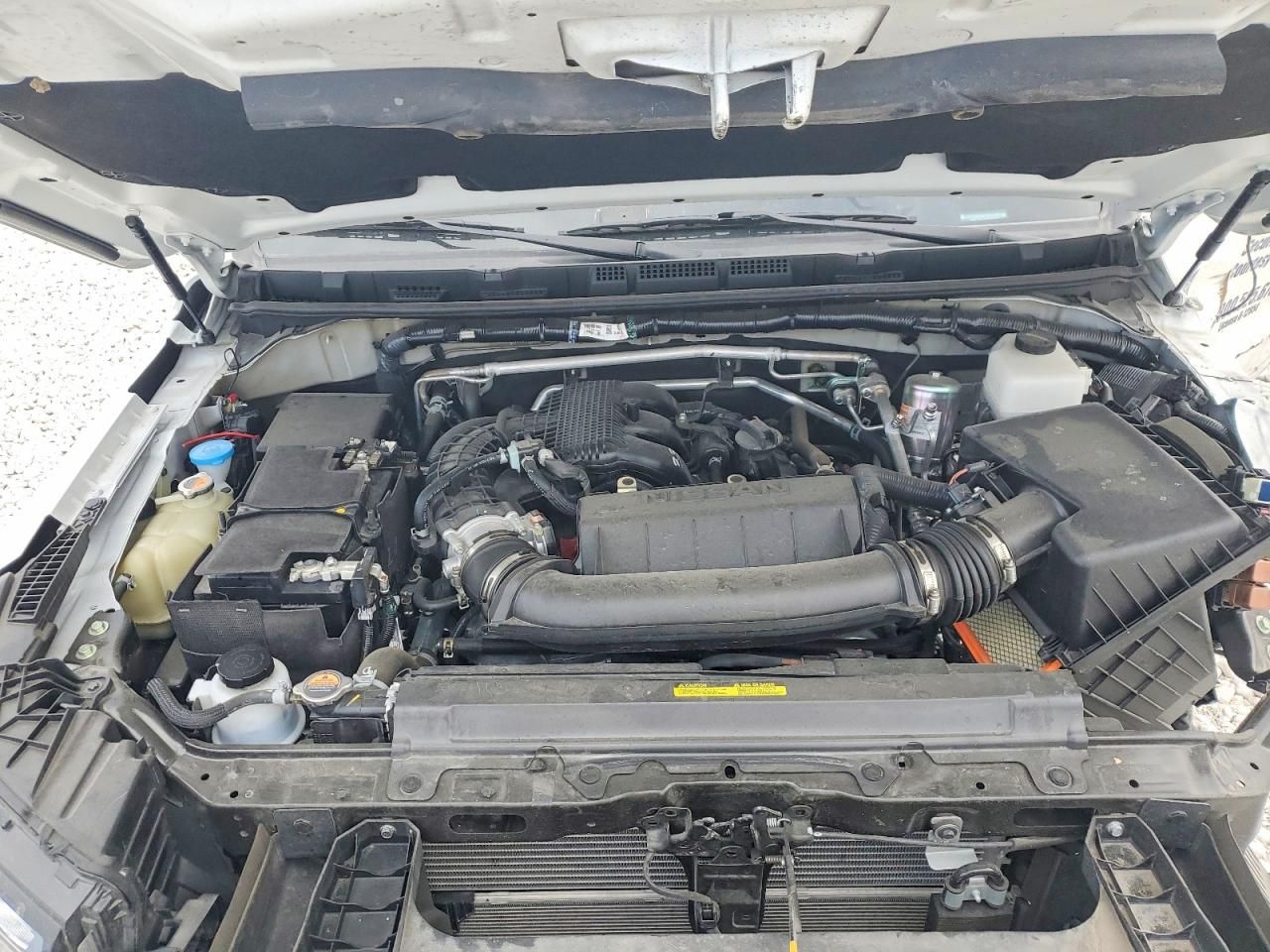 2025 Nissan Frontier s