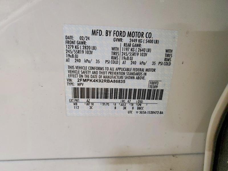 2024 Ford Edge Titanium