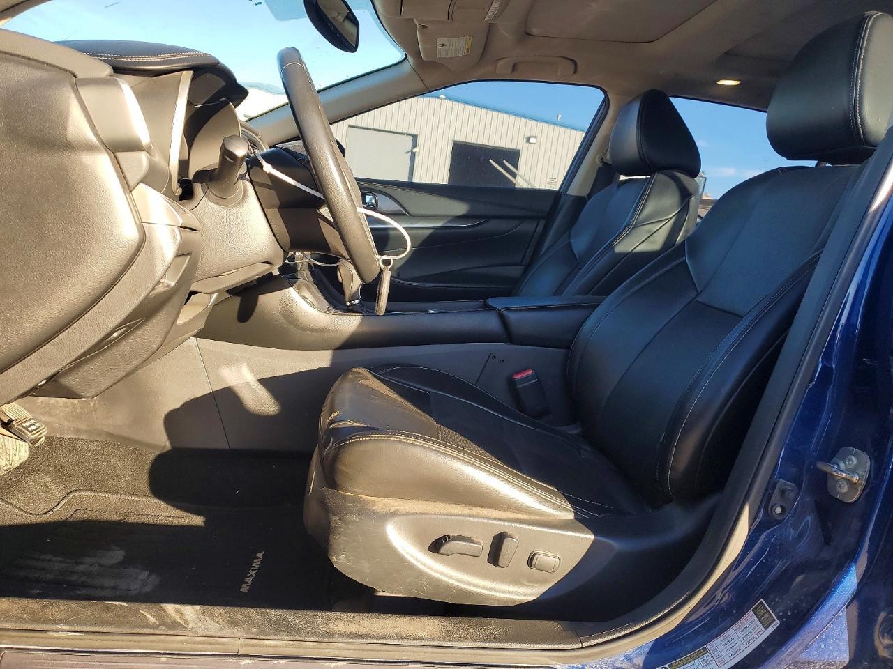2019 Nissan Maxima s