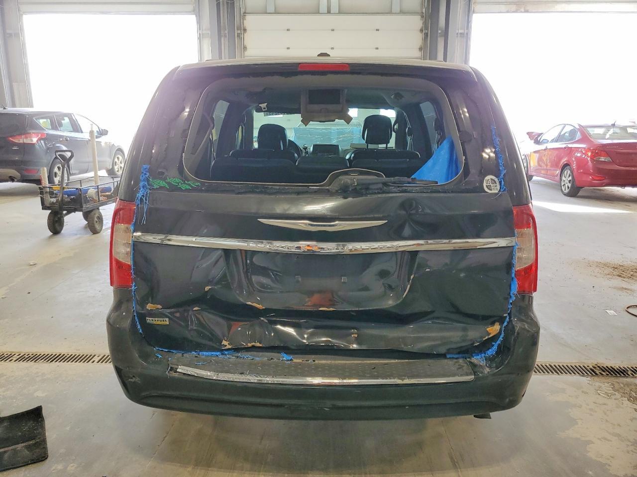 2014 Chrysler Town & Country Touring