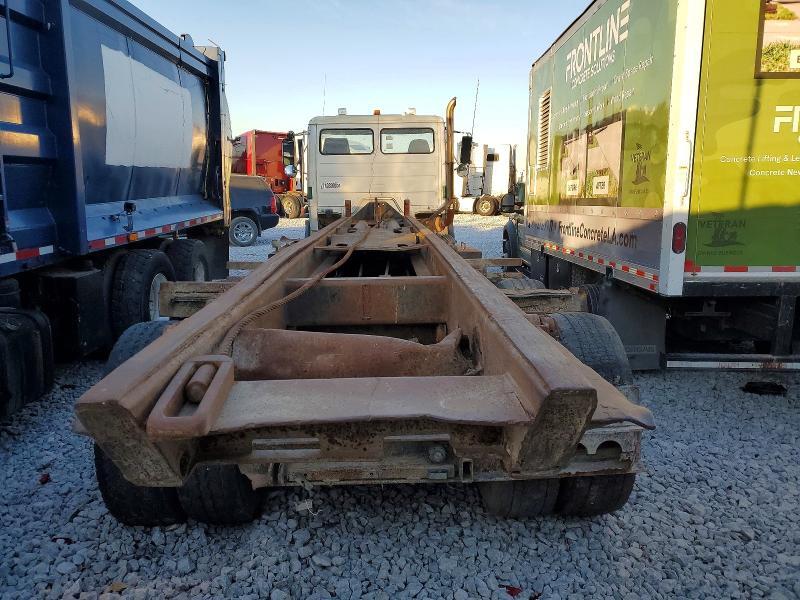 2000 Freightliner FL112 ROLL-OFF Container Truck