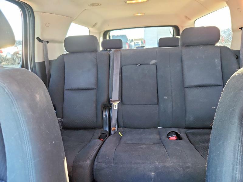 2010 Chevrolet Suburban C1500 ls