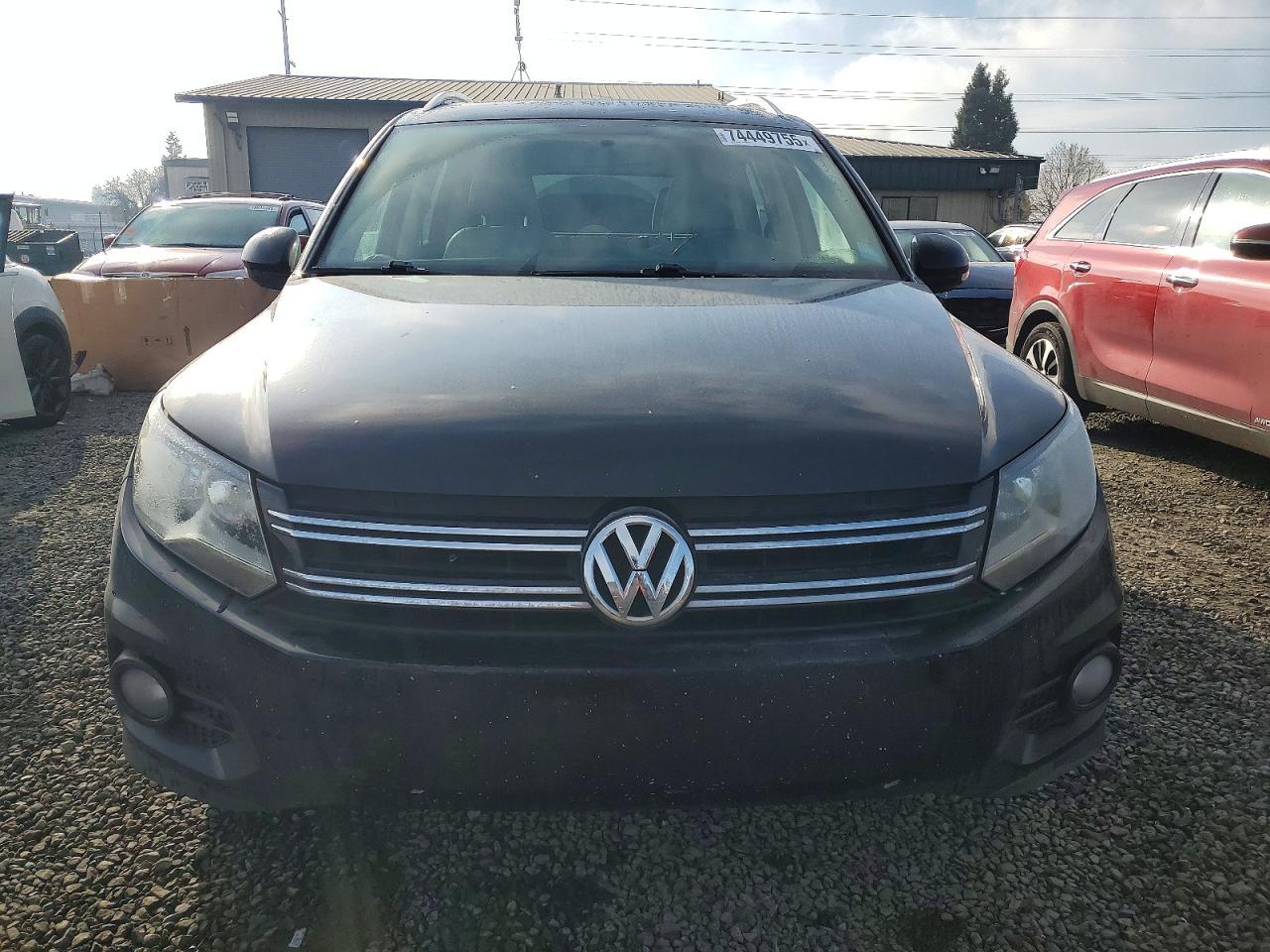 2015 Volkswagen Tiguan s