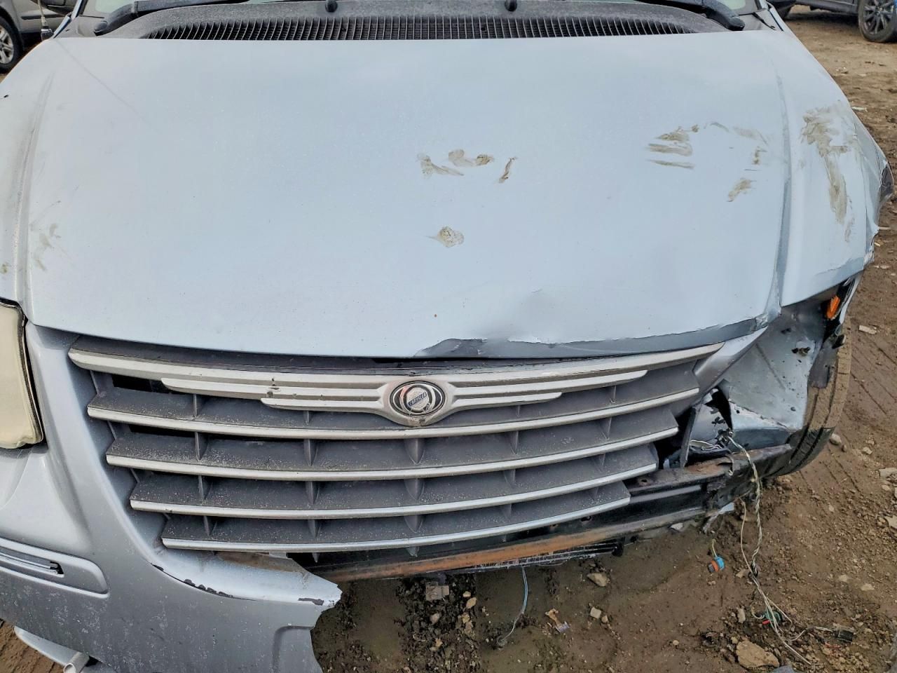 2005 Chrysler Town & Country Limited