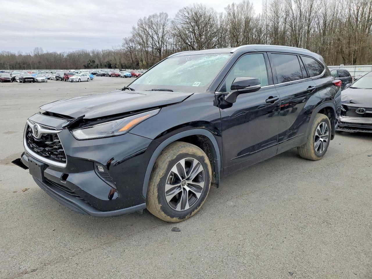 2022 Toyota Highlander xle